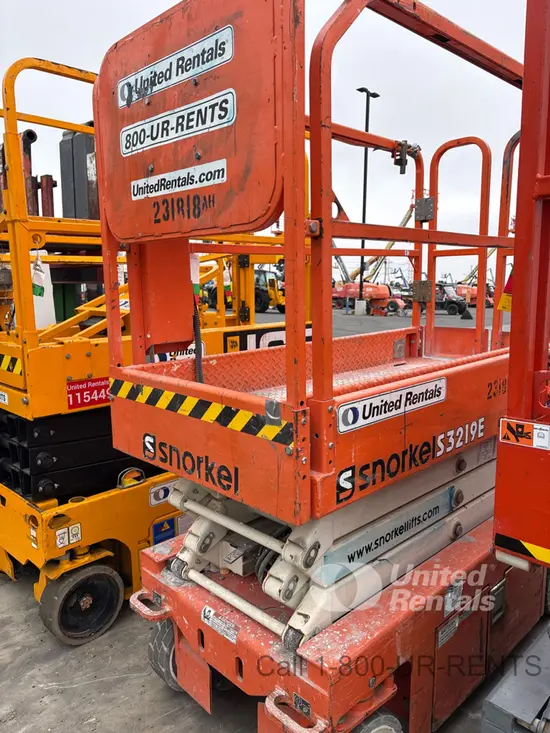 2019 Snorkel S3219E Scissor Lift