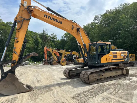 2019 HYUNDAI HX330L Excavator