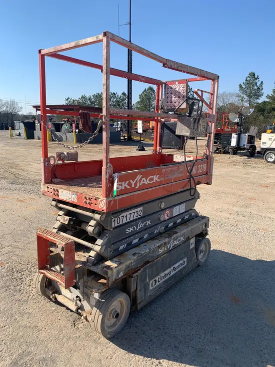 2018 Skyjack SJIII3219 Scissor Lift