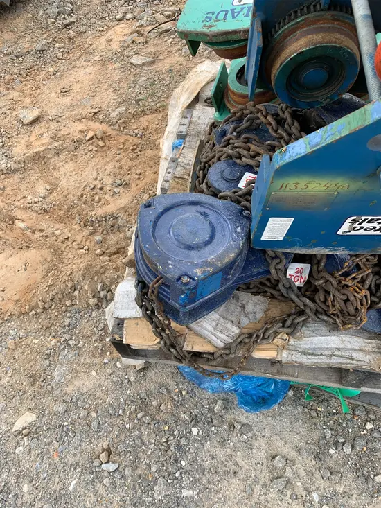 2015 Ingersoll Rand VL2-200-30-28V Hoist