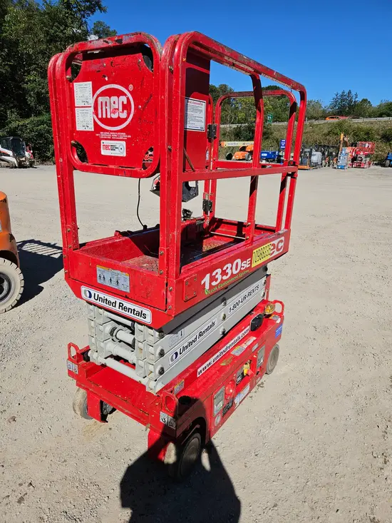 2019 MEC 1330SE Scissor Lift