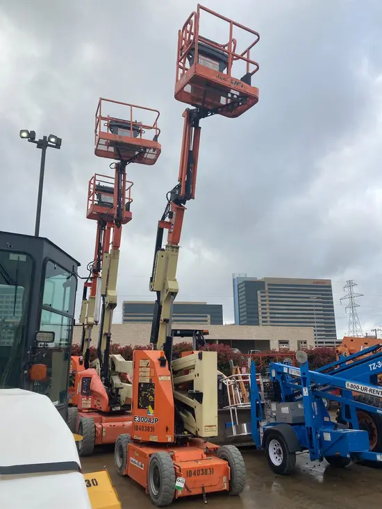 2015 JLG E300AJP Articulating Boom Lift