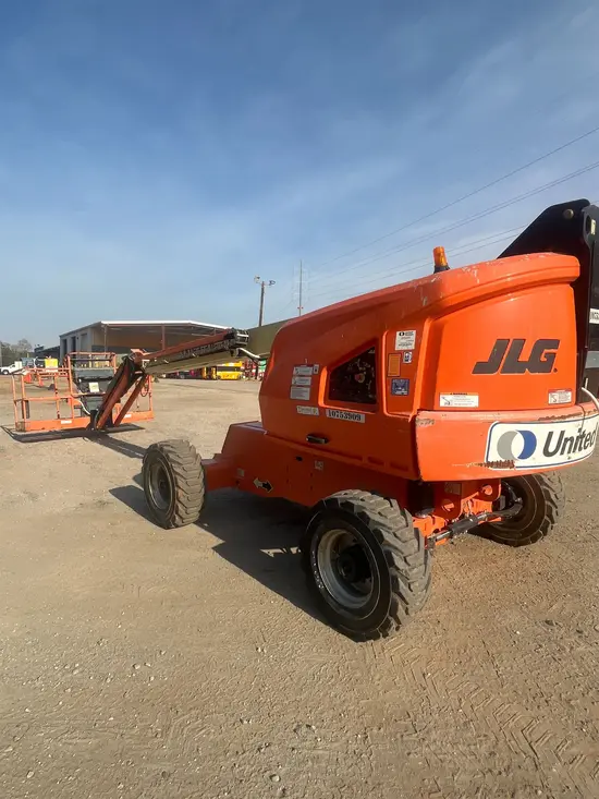 2018 JLG 460SJ Boom Lift
