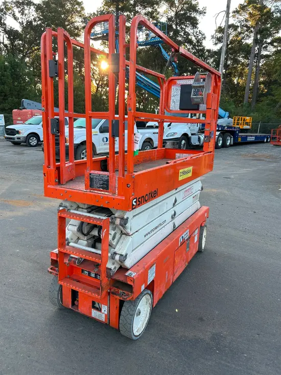2019 Snorkel S3226E Scissor Lift