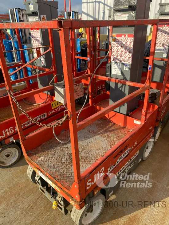 2017 Skyjack SJ12 Self-Propelled One-Person Lift