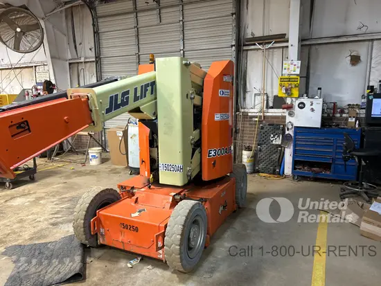 2015 JLG E300AJP Articulating Boom Lift
