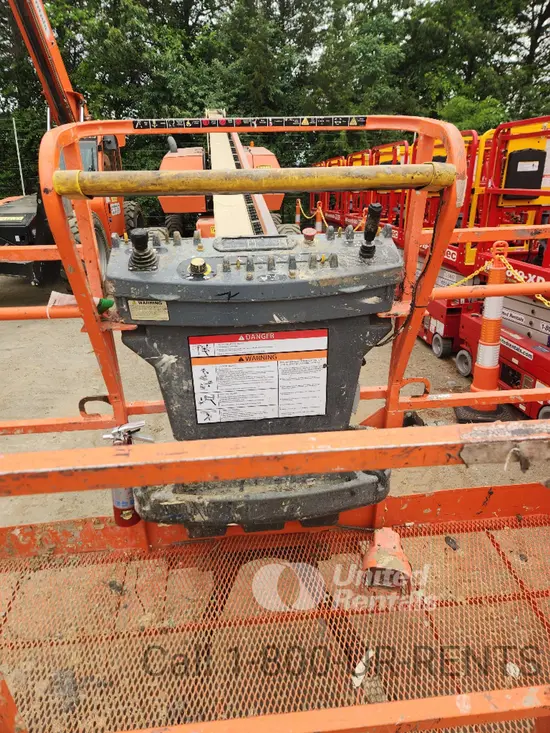 2018 JLG 800S Boom Lift