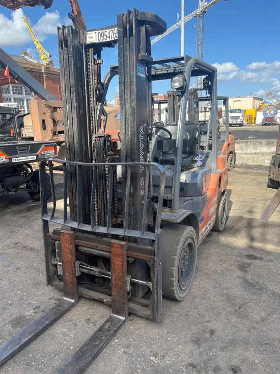 2019 Toyota 8FDU30 Warehouse Forklift