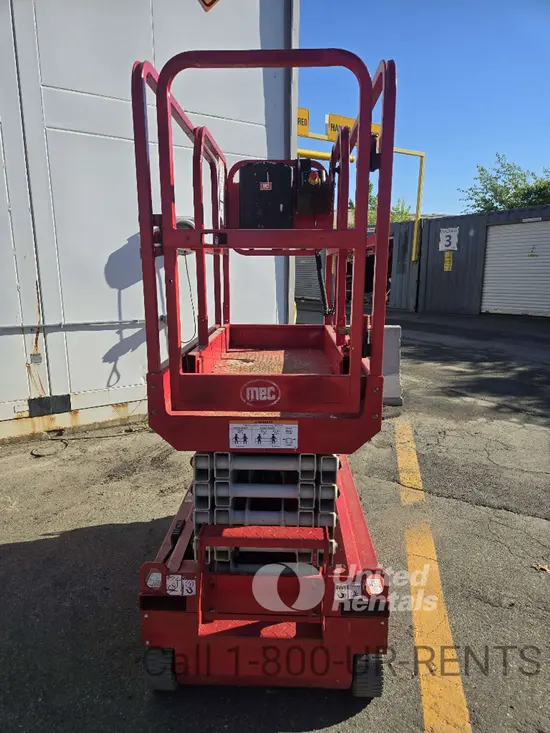 2018 MEC MICRO 19 Scissor Lift