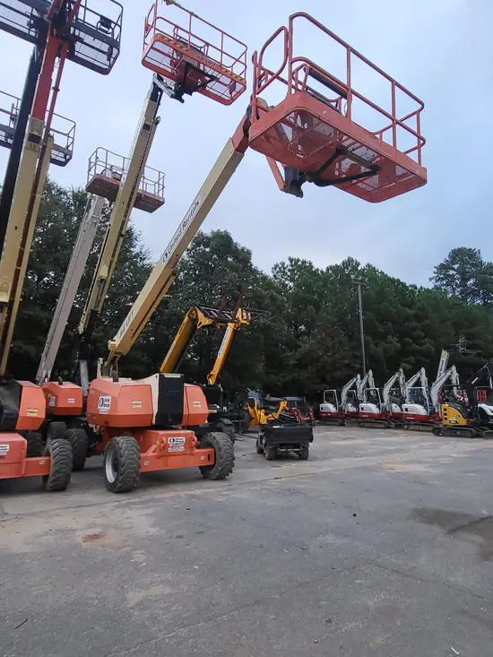 2016 JLG 800AJ Articulating Boom Lift