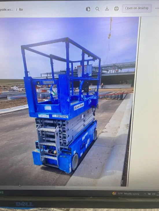 2017 Genie GS-3232 Scissor Lift