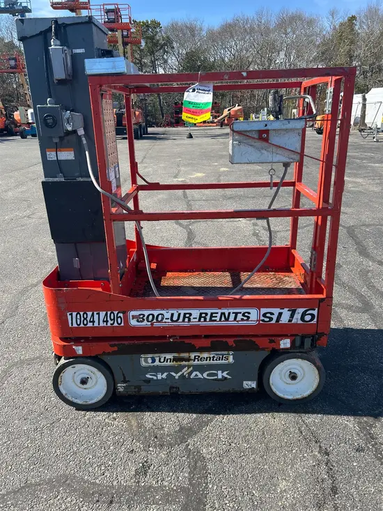 2018 Skyjack SJ16 Self-Propelled One-Person Lift