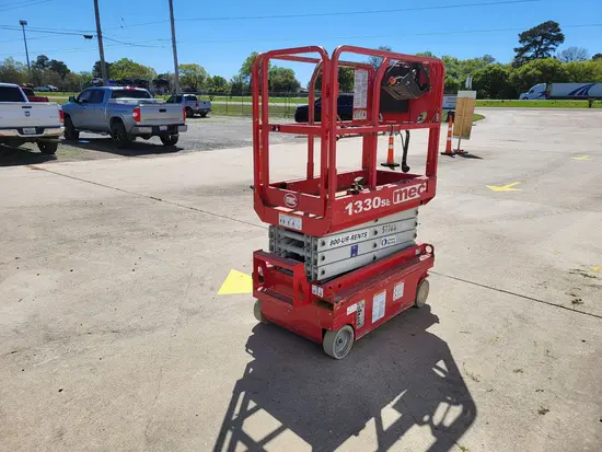 2018 MEC 1330SE Scissor Lift