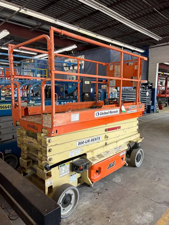 2017 JLG 3246ES Scissor Lift