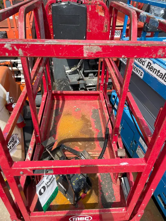 2017 MEC 1330SE Scissor Lift