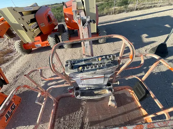 2016 JLG 450AJ Articulating Boom Lift