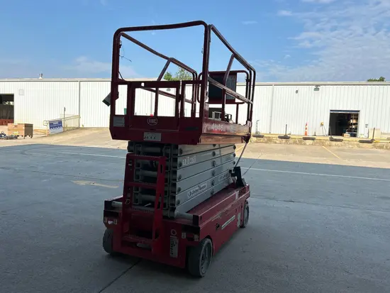 2017 MEC 4046SE Scissor Lift