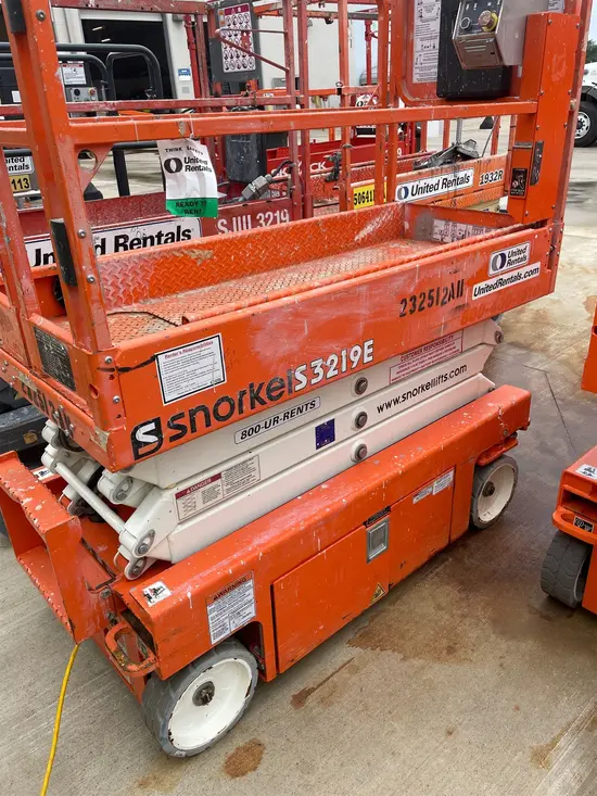 2019 Snorkel S3219E Scissor Lift