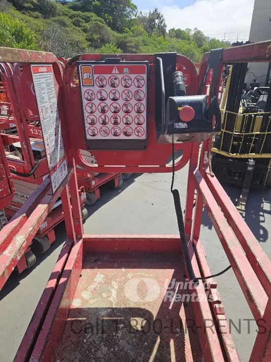 2018 MEC 1330SE Scissor Lift