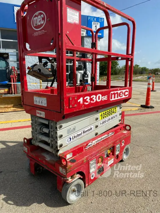 2017 MEC 1330SE Scissor Lift