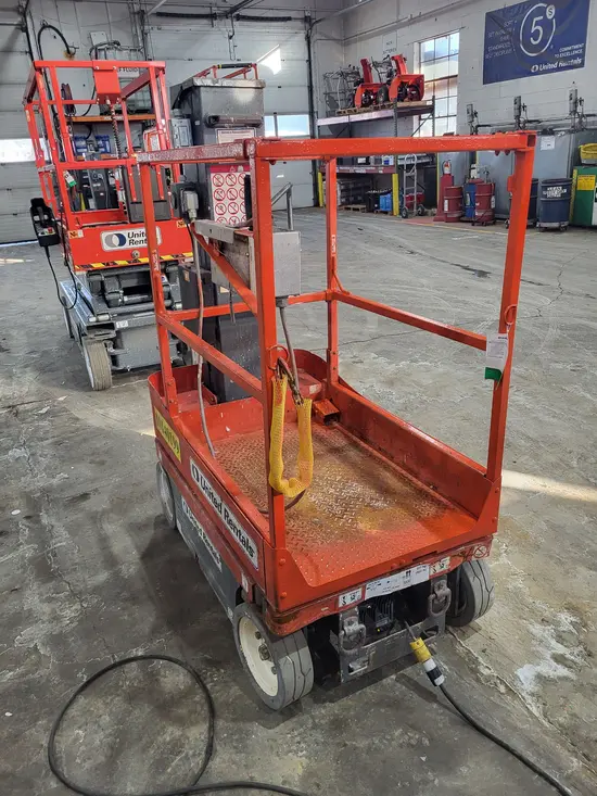 2013 Skyjack SJ12 Self-Propelled One-Person Lift