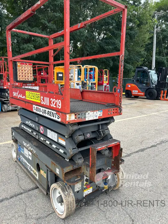 2017 Skyjack SJIII3219 Scissor Lift