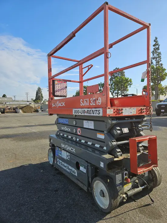 2018 Skyjack SJIII3219 Scissor Lift