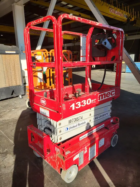 2018 MEC 1330SE Scissor Lift