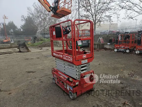 2019 MEC MICRO 19 Scissor Lift