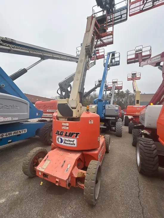 2013 JLG E450AJ Articulating Boom Lift