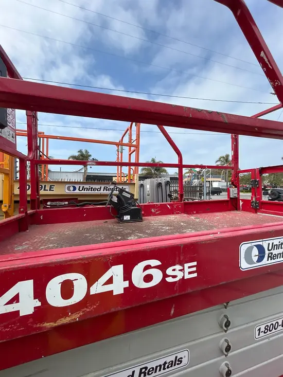2019 MEC 4046SE Scissor Lift