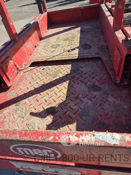2019 MEC MICRO 19 Scissor Lift