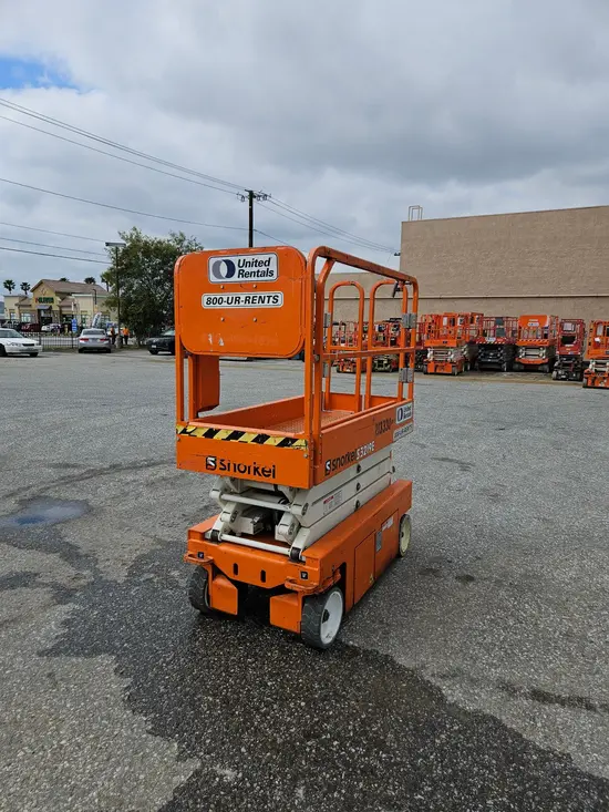 2018 Snorkel S3219E Scissor Lift