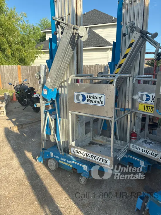 2018 Genie AWP-40SDC Pusharound Lift