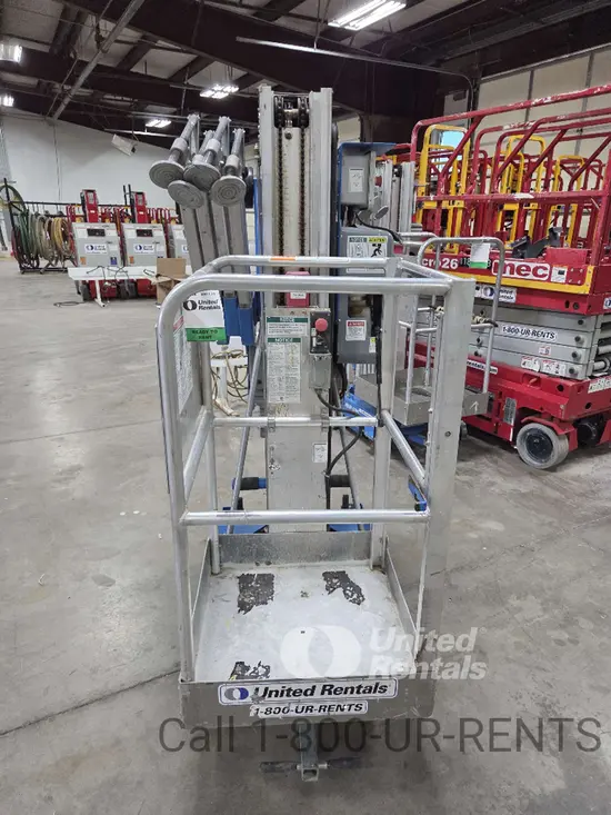 2018 Genie AWP-30SDC Pusharound Lift
