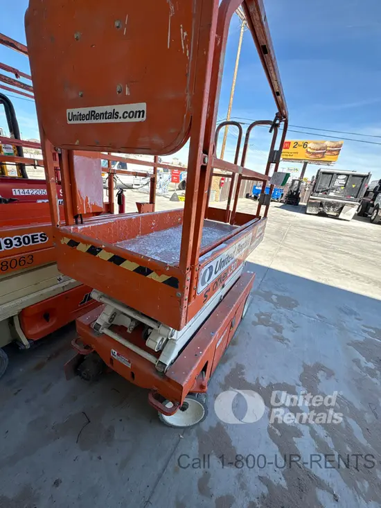 2018 Snorkel S3219E Scissor Lift