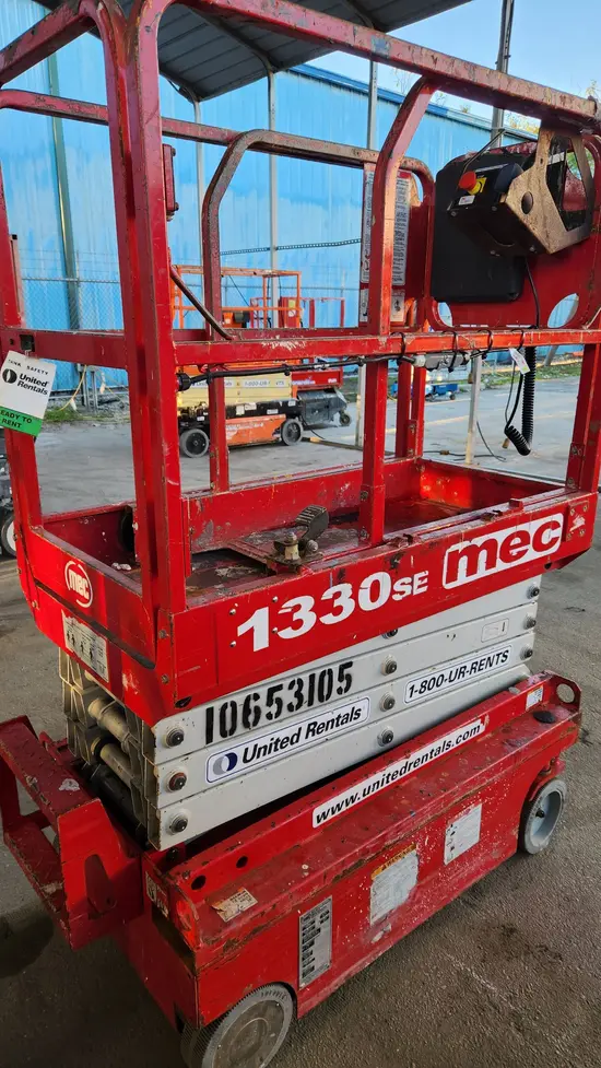 2017 MEC 1330SE Scissor Lift