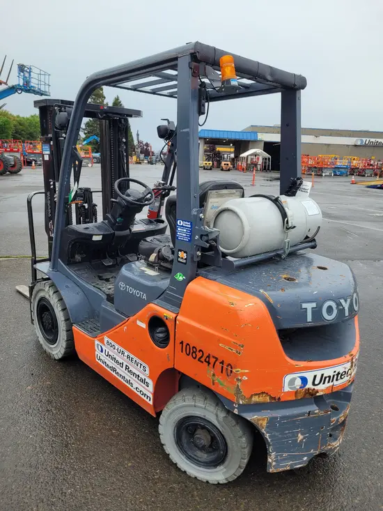 2018 Toyota 8FGU25 Warehouse Forklift