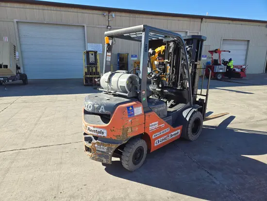 2019 Toyota 8FGU25 Warehouse Forklift