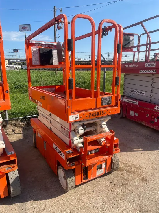 2020 Snorkel S3219E Scissor Lift