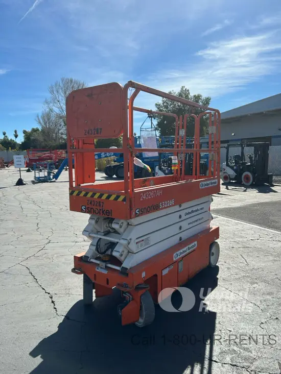 2020 Snorkel S3226E Scissor Lift