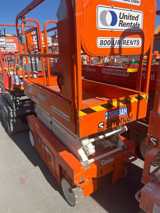 2019 Snorkel S3219E Scissor Lift