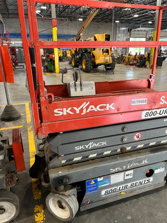 2018 Skyjack SJIII3219 Scissor Lift