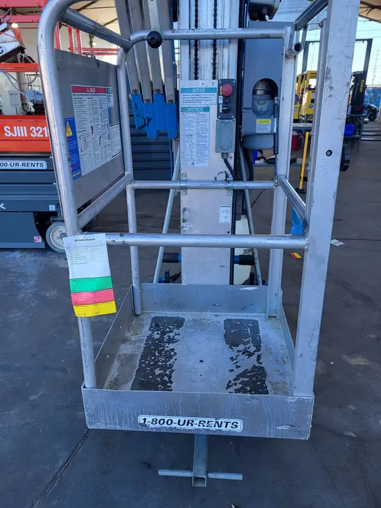 2017 Genie AWP-30SDC Pusharound Lift