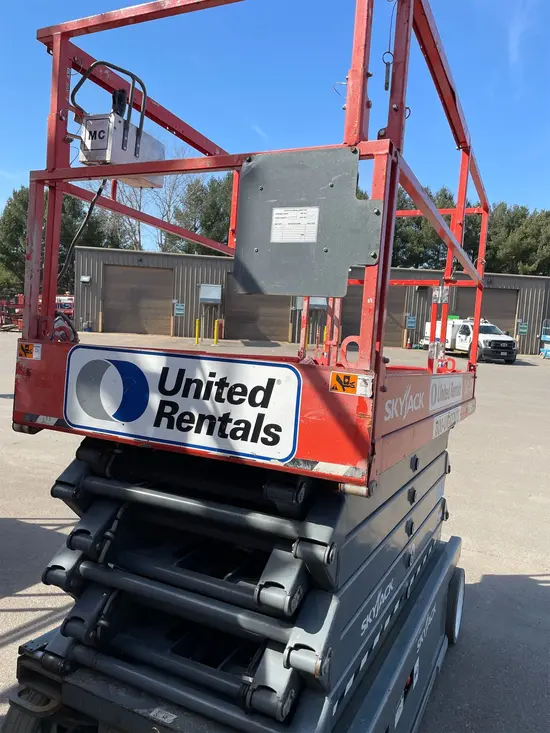 2018 Skyjack SJIII4740 Scissor Lift
