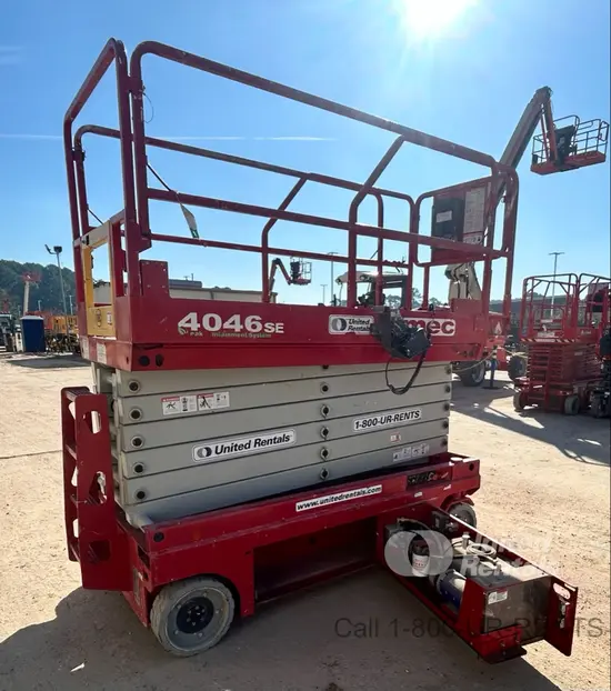 2021 MEC 4046SE Scissor Lift