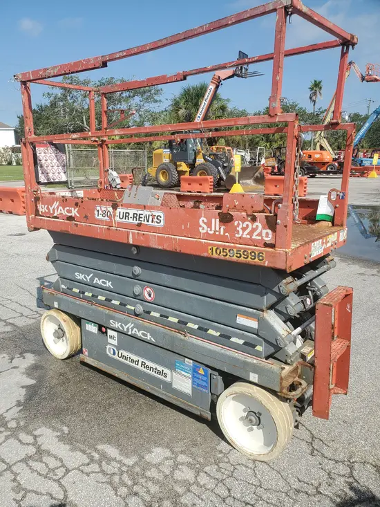 2017 Skyjack SJIII3226 Scissor Lift