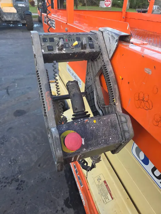 2017 JLG 3246ES Scissor Lift