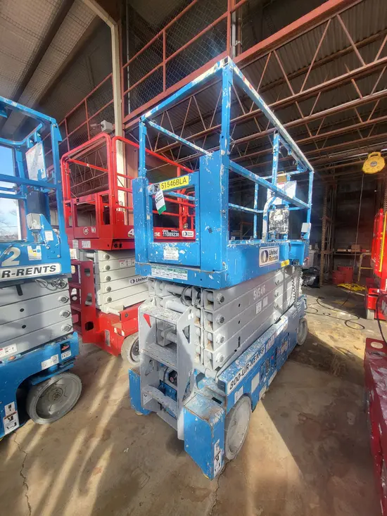 2017 Genie GS-3232 Scissor Lift