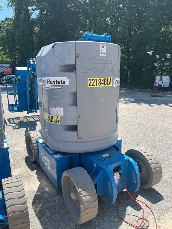 2015 Genie Z-30/20N Articulating Boom Lift
